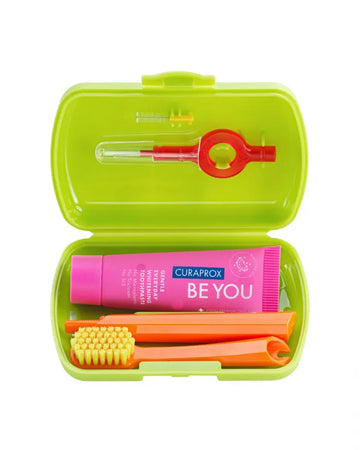 Curaprox Travel Set – Kit De Higiene Bucal Compacto Para Viajes